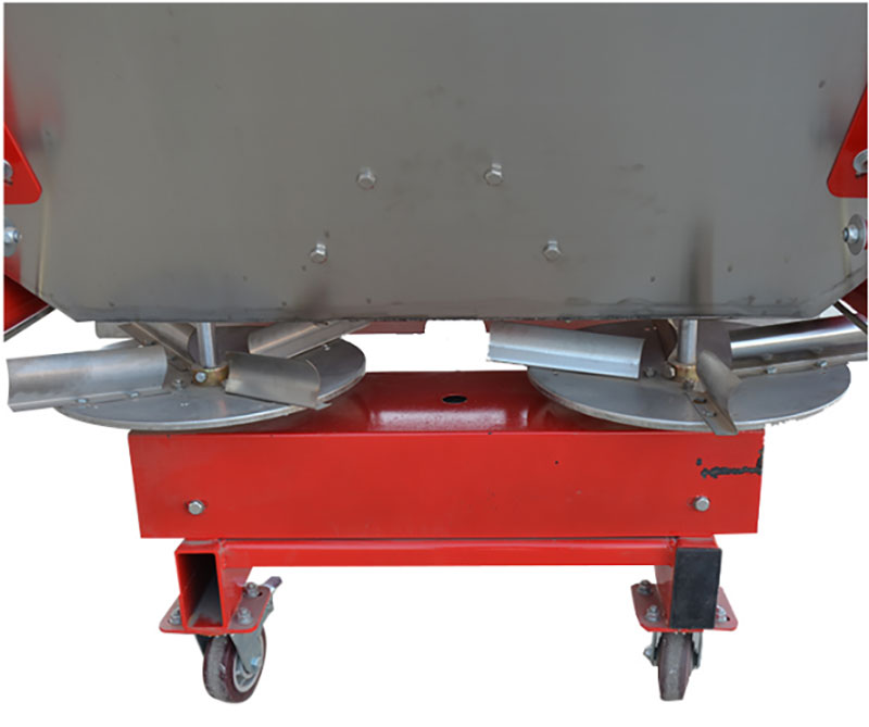 Trailed Fertilizer Spreader