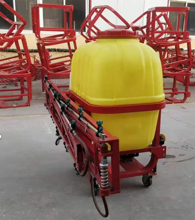 Hitch Boom Sprayer