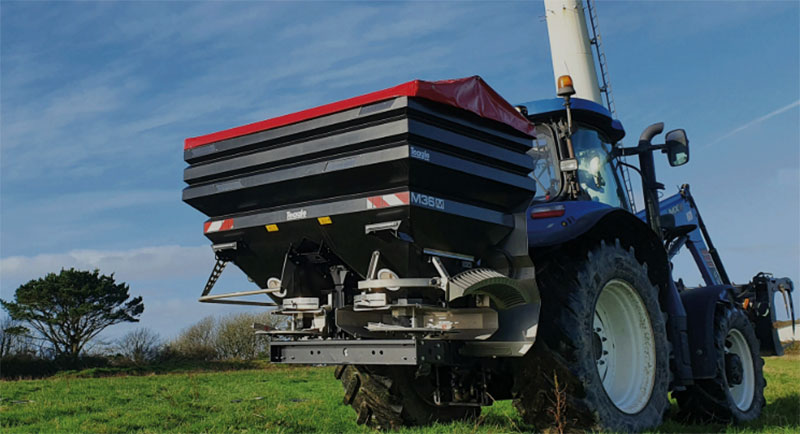 Trailed Fertilizer Spreader